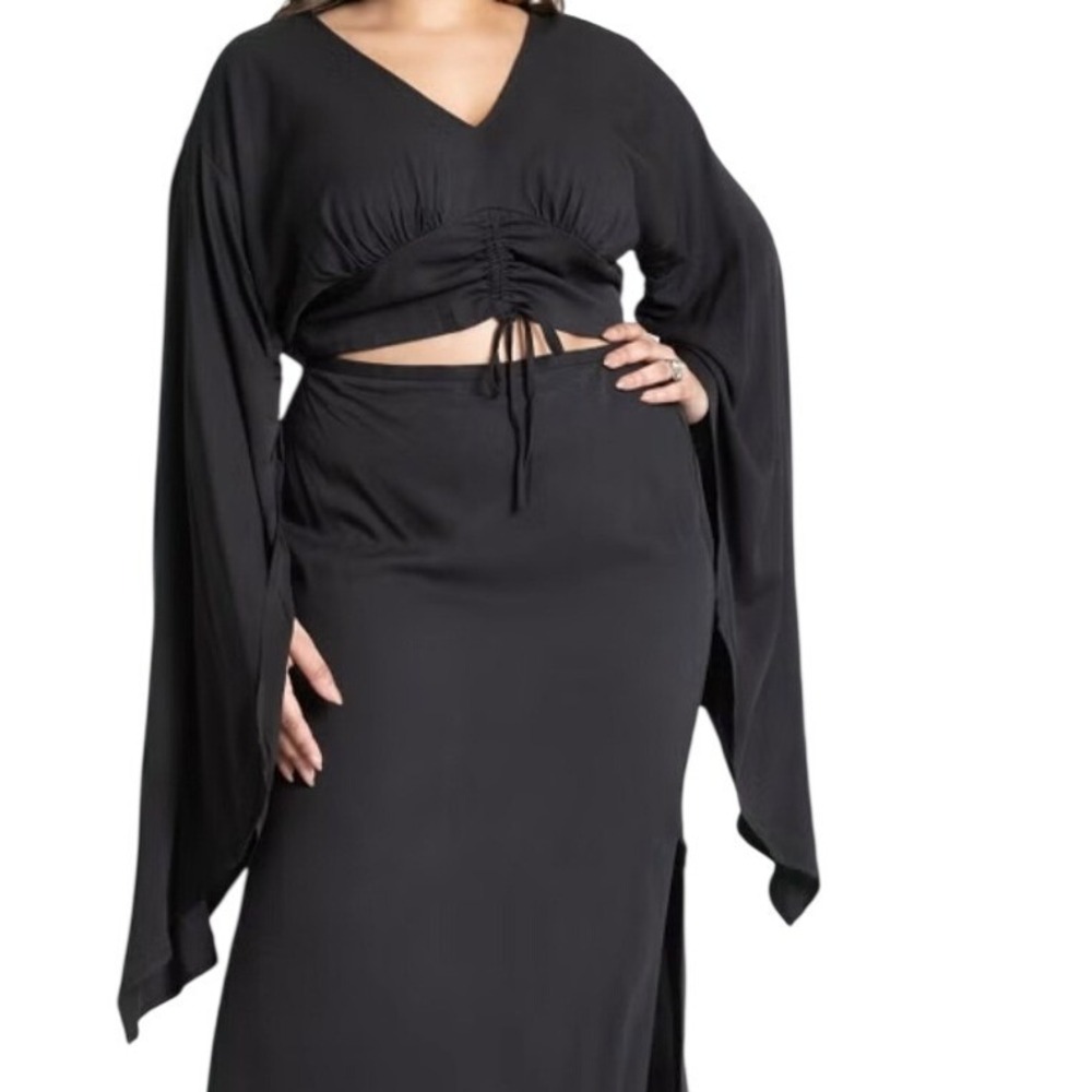 ELOQUII Dramatic Bell Sleeve Twill Crop Top Womens Sz 18‎ Whimsigoth Vampire NWT